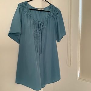 Beautiful Daniel Rainn Tunic 🤩